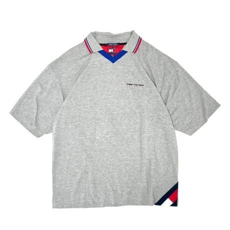 <div>TOMMY HILFIGER</div>DEADSTOCK<br>SS POLO SHIRT<br>GREY