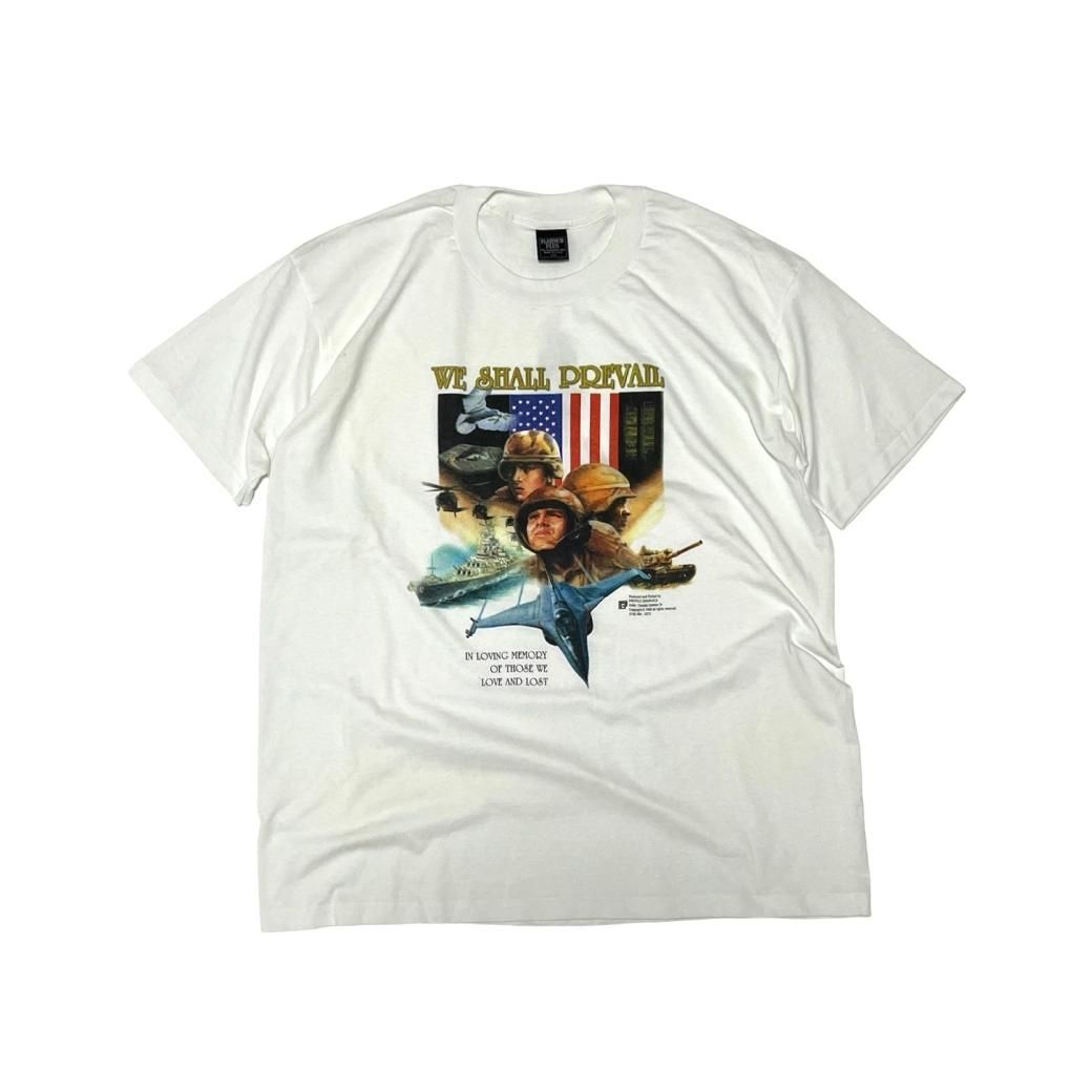 <div>WE SHALL PREVAIL</div>S/S PRINT T-SHIRT<br>MADE IN USA<br>DEAD STOCK<br>WHT