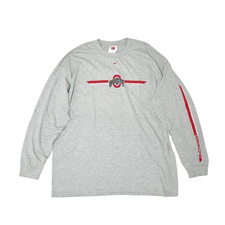 <div>Nike</div>DEADSTOCK<br>L/S PRINT T-SHIRT<br>OHIO STATE<br>GREY x RED