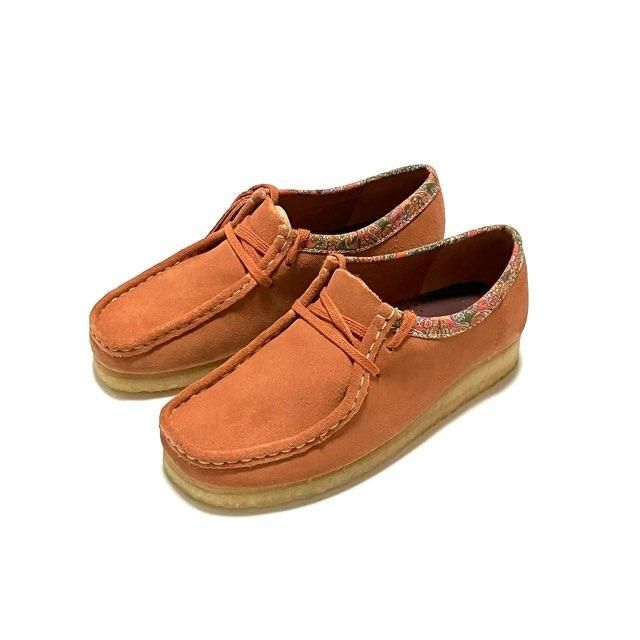 <div>CLARKS</div>STUSSY<br>WALLABEE<br>SUEDE<br>Womens<br>BRN