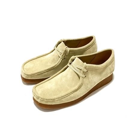 <div>CLARKS</div>WALLABEE 2<br>SUEDE<br>MAPLE