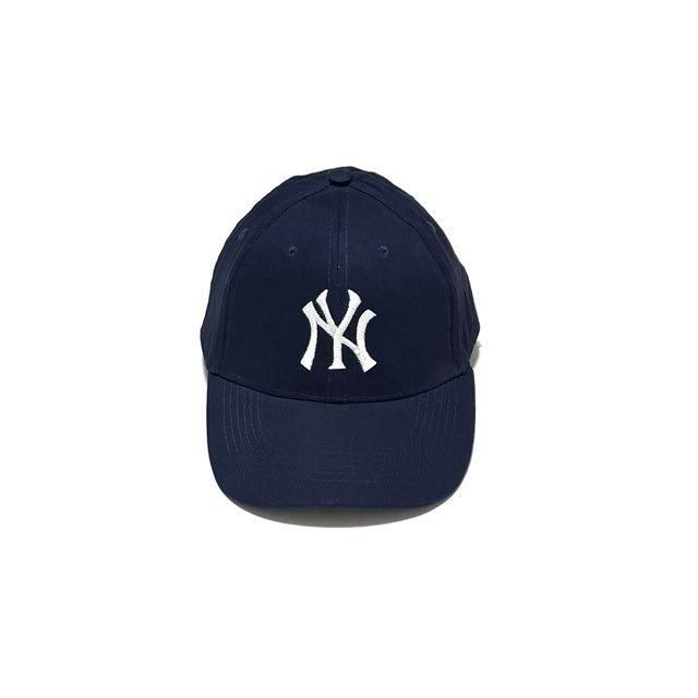 <div>Budweiser</div>OFFICIAL<br>90sDeadstock<br>BASEBALL CAP<br>NEW YORK YANKEES<br>NVY 
