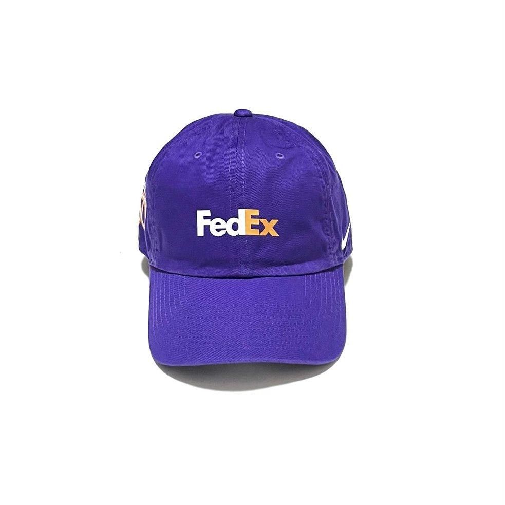 <div>NIKE</div>xFedEx<br>HERITAGE CAP<br>PURPLE