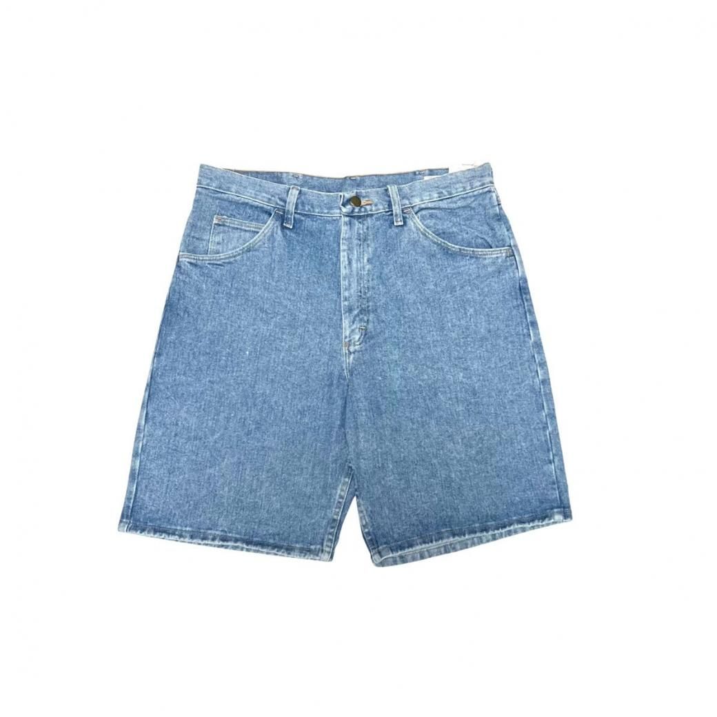 <div>WRANGLER</div>DENIM SHORTS<br>RELAXED FIT<br>MID WASH