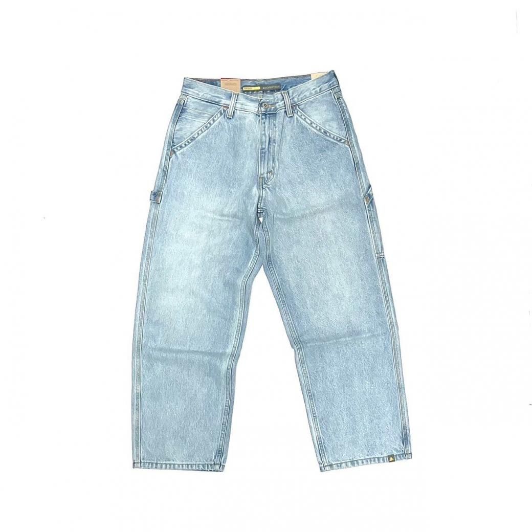 <div>Levi's</div>SILVERTAB<br>BAGGY CARPENTER<br>DENIM PANTS<br>HARD WASH