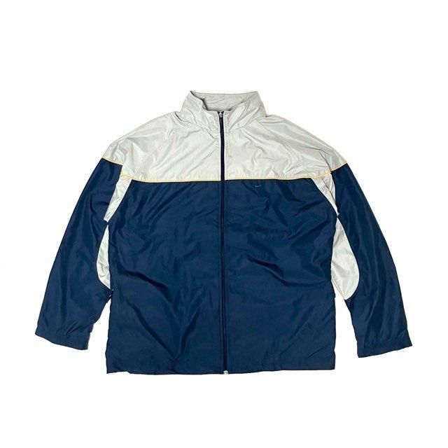 <div>Nike</div>DEAD STOCK<br>NYLON WINDBREAKER<br>SLVxNVY