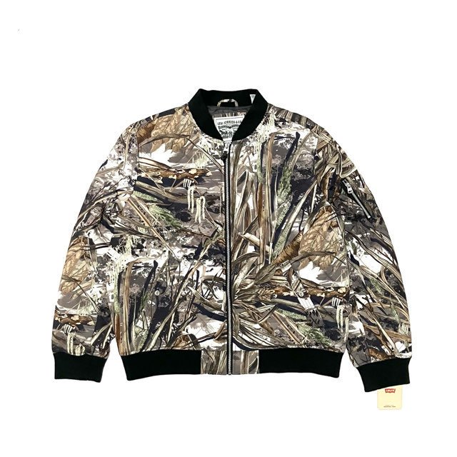 <div>Levi's</div>QUILTING MA-1<br>BOMBER JACKET<br>REALTREE