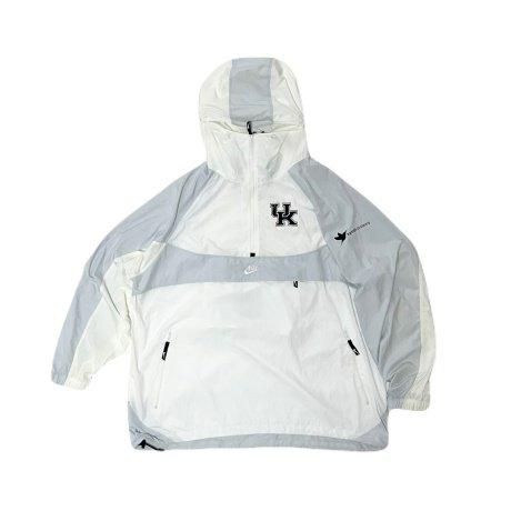 <div>Nike</div>NYLON ANORAK<br>KENTUCKY<br>WHTxGRY/XXL