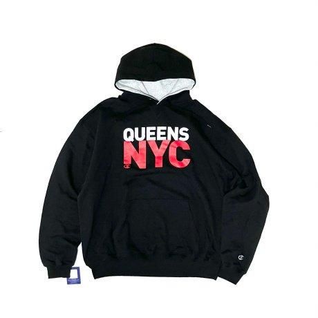 <div>Champion</div>COTTON MAX<br>SWEAT PARKA <br>QUEENSNYC<br>BLACK