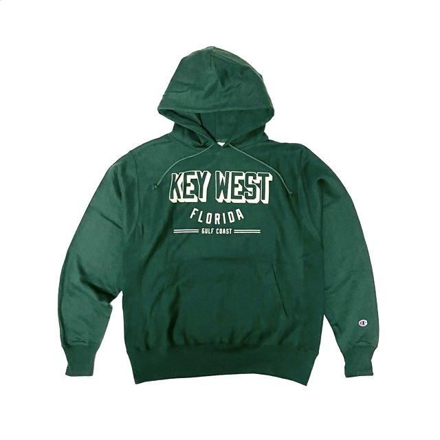<div>Champion</div>REVERSE WEAVE<br>SWEAT PARKA <br>KEY WEST<br>GREEN