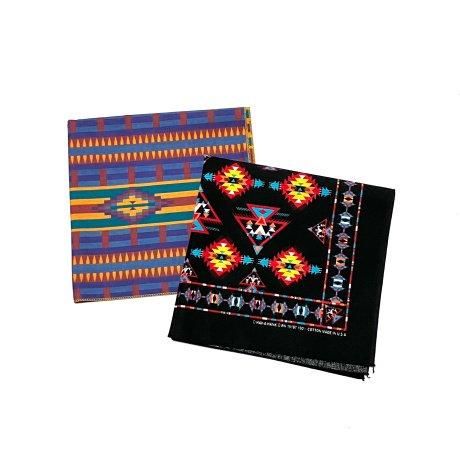 <div>HAV A HANK<br>MADE IN U.S.A</div>PATTERN BANDANA<br>NATIVE