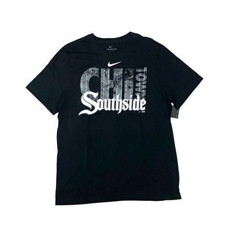 <div>NIKE</div>S/S PRINT TEE<br>MLB WHITE SOX<br>BLACK