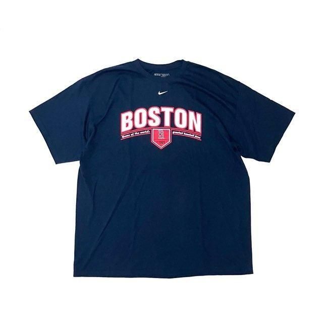 <div>Nike</div>2000'sDEADSTOCK<br>S/S T-SHIRT<br>BOSTON R.SOX <br>NAVY