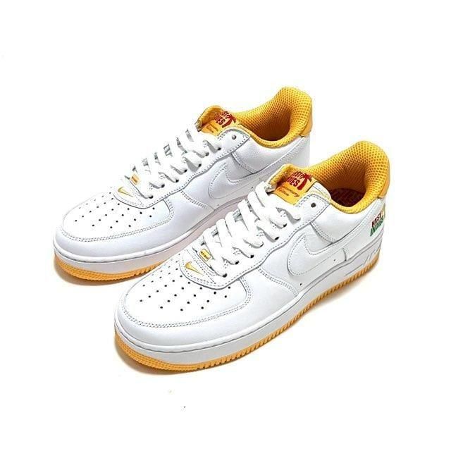 <div>NIKE</div>AIR FORCE 1 LOW RETRO<br>WEST INDIES<br>WHTxYEL