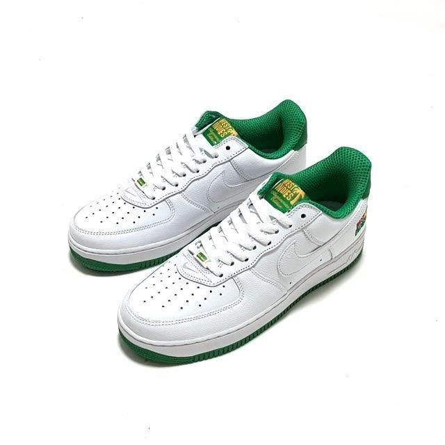 <div>NIKE</div>AIR FORCE 1 LOW RETRO<br>WEST INDIES<br>WHTxGRN