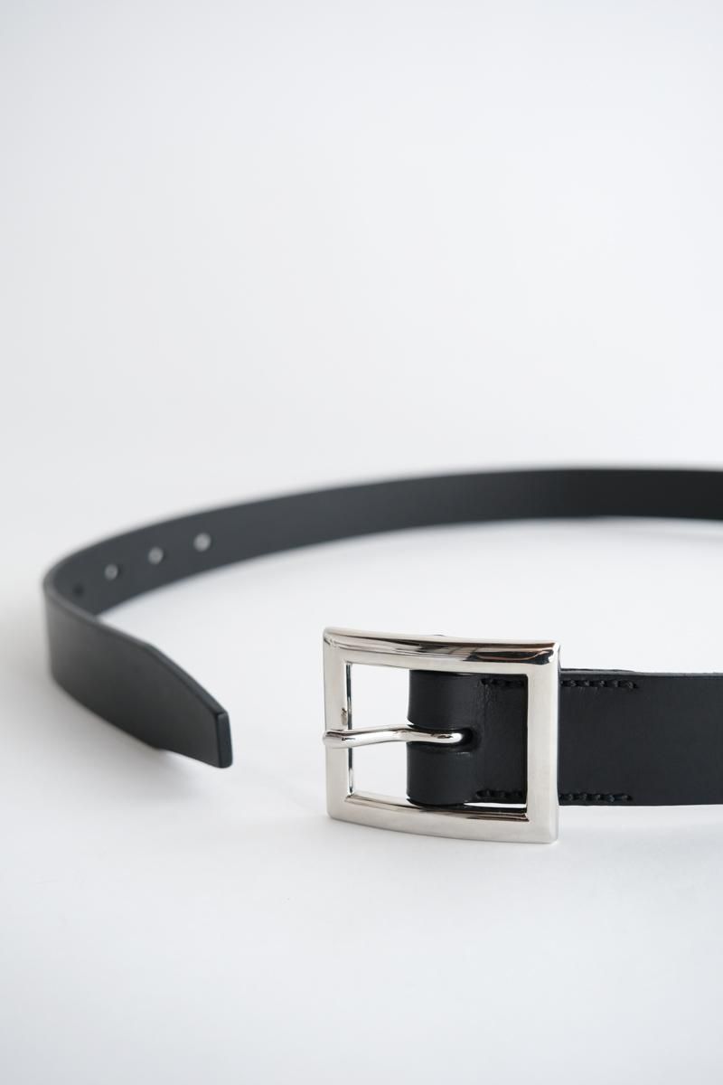 Aeta SQUARE BUCKLE BELT-