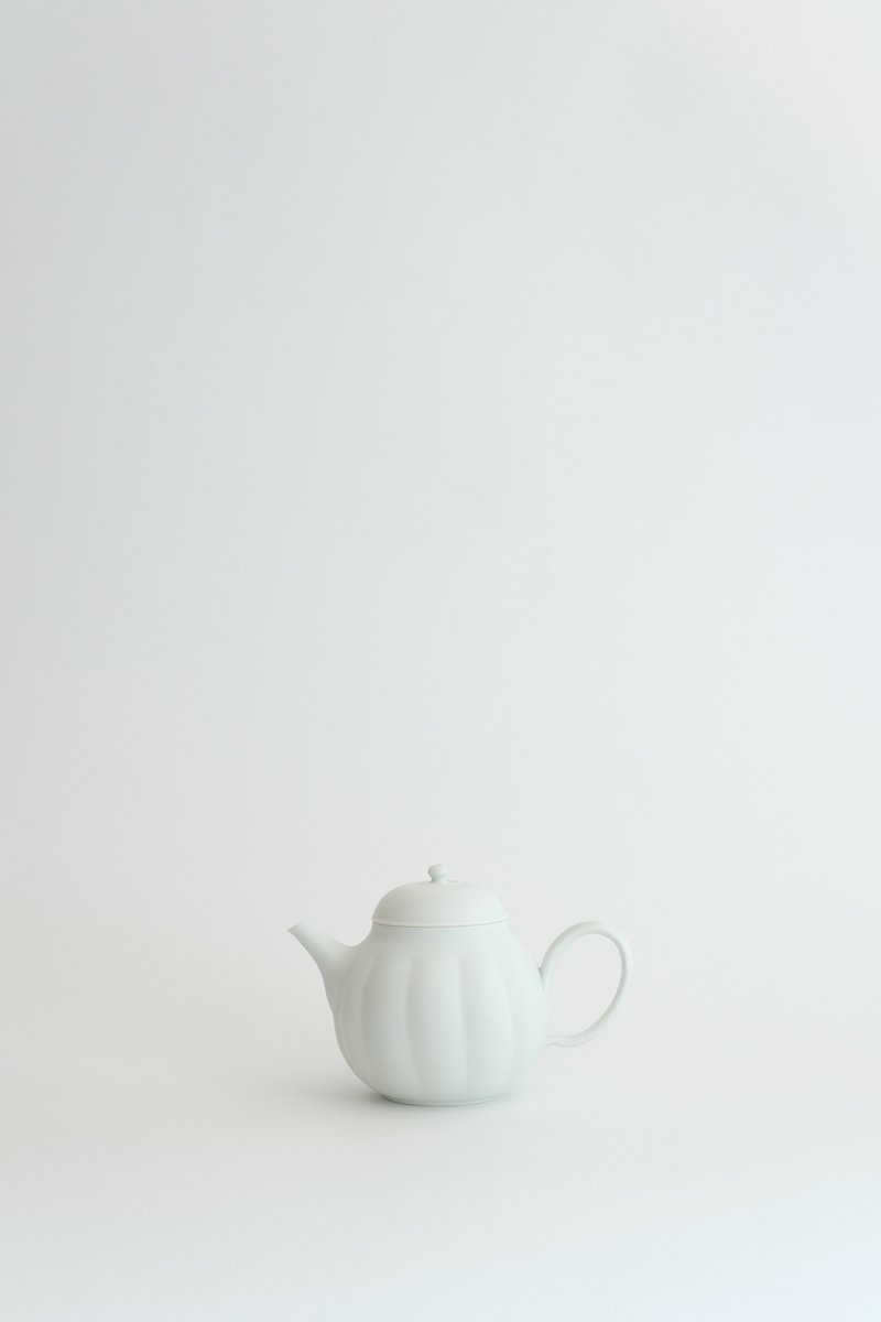 白磁茶壺