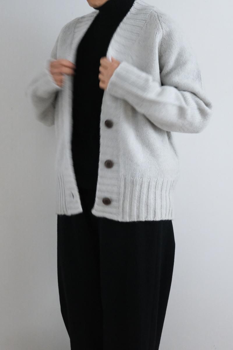 Yak lambswool Chunky v-neck cardiganice blue