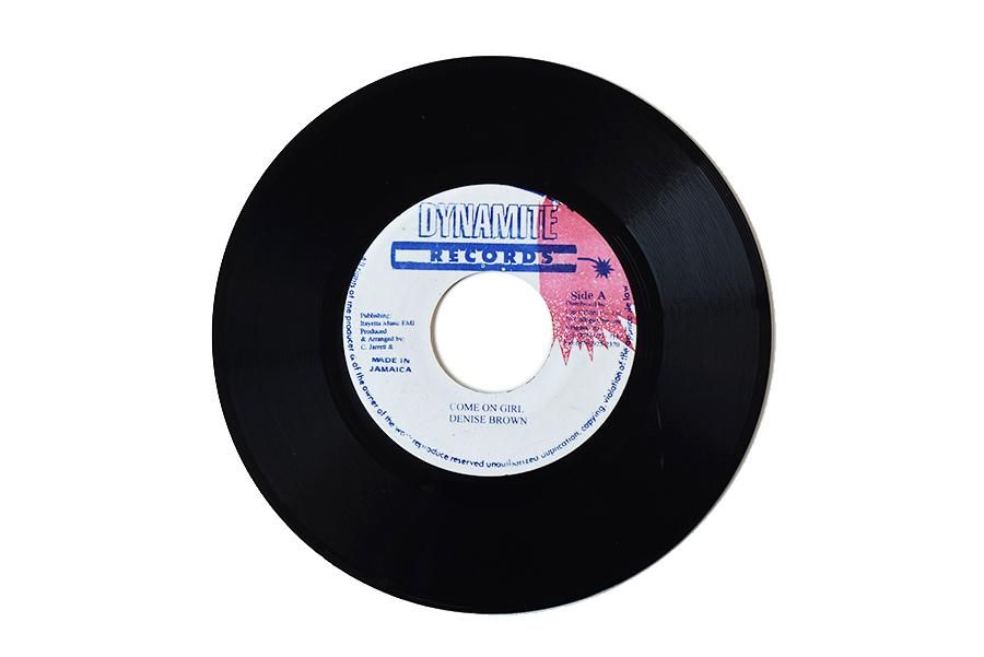 Dennis Brown / Come On Girl - 中古 レコード | ウララカオーディオ