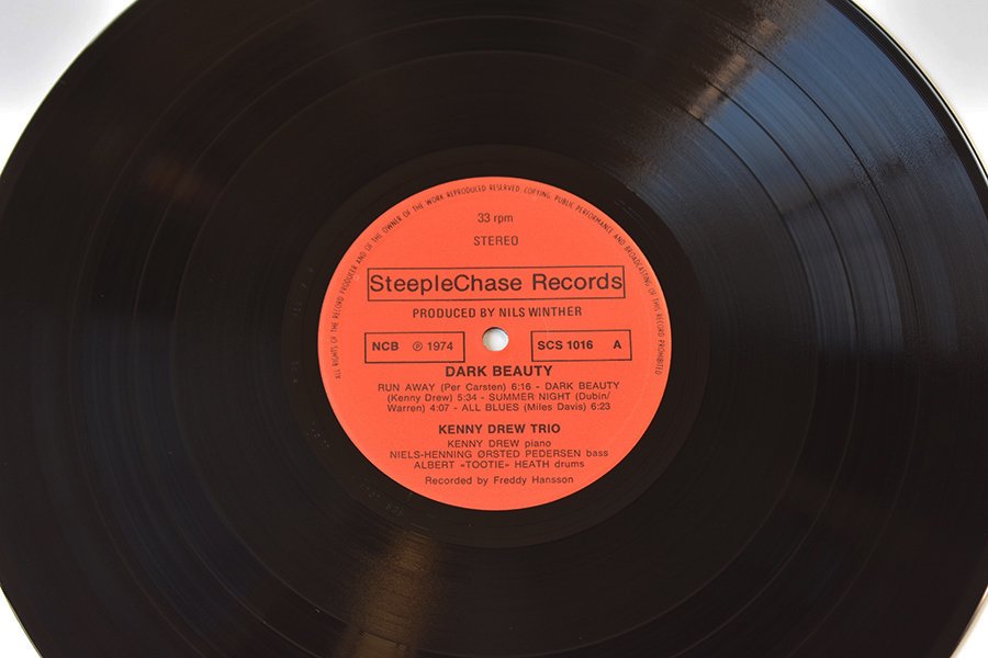 Kenny Drew Trio / Dark Beauty - 中古 レコード | ウララカオーディオ