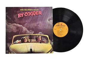 Ry Cooder / Into The Purple Valley / ライ・クーダー<img class='new_mark_img2' src='https://img.shop-pro.jp/img/new/icons3.gif' style='border:none;display:inline;margin:0px;padding:0px;width:auto;' />