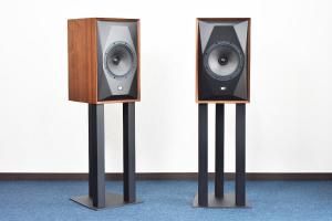 MoFi Electronics SourcePoint 8 /Stands set