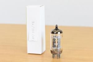 SIEMENS ECC82 <img class='new_mark_img2' src='https://img.shop-pro.jp/img/new/icons3.gif' style='border:none;display:inline;margin:0px;padding:0px;width:auto;' />