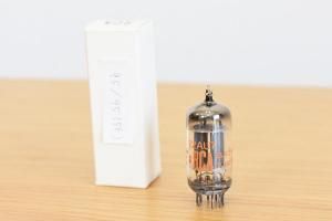 RCA 12AU7 <img class='new_mark_img2' src='https://img.shop-pro.jp/img/new/icons3.gif' style='border:none;display:inline;margin:0px;padding:0px;width:auto;' />