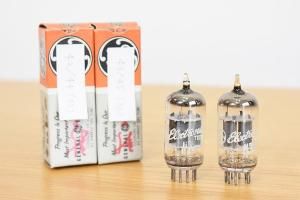 General Electric 12AX7/ECC83 <img class='new_mark_img2' src='https://img.shop-pro.jp/img/new/icons3.gif' style='border:none;display:inline;margin:0px;padding:0px;width:auto;' />