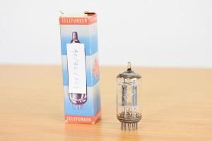 Telefunken ECC83/12AX7 <img class='new_mark_img2' src='https://img.shop-pro.jp/img/new/icons3.gif' style='border:none;display:inline;margin:0px;padding:0px;width:auto;' />