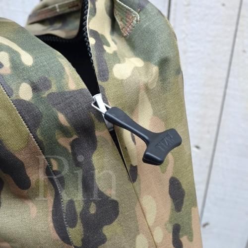 ARC'TERYX LEAF アークテリクスリーフ DryPack 25 ドライパック25