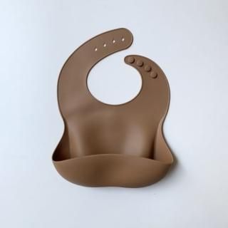 <img class='new_mark_img1' src='https://img.shop-pro.jp/img/new/icons34.gif' style='border:none;display:inline;margin:0px;padding:0px;width:auto;' />50%OFFcram trunkSilicone Bibs / Brown