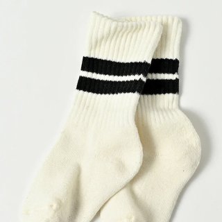 <img class='new_mark_img1' src='https://img.shop-pro.jp/img/new/icons14.gif' style='border:none;display:inline;margin:0px;padding:0px;width:auto;' />EAST END HIGHLANDERSLine Socks / White 