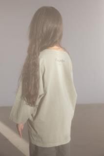<img class='new_mark_img1' src='https://img.shop-pro.jp/img/new/icons14.gif' style='border:none;display:inline;margin:0px;padding:0px;width:auto;' />FaçadeQuarter Ls Tee 