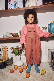 <img class='new_mark_img1' src='https://img.shop-pro.jp/img/new/icons14.gif' style='border:none;display:inline;margin:0px;padding:0px;width:auto;' />KOTEROverdye Kai Oversized Denim Dungaree / Fusion Coral