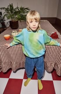 <img class='new_mark_img1' src='https://img.shop-pro.jp/img/new/icons14.gif' style='border:none;display:inline;margin:0px;padding:0px;width:auto;' />KOTER Manu Overdye Denim Bareel-Leg Jeans / Blue Mist
