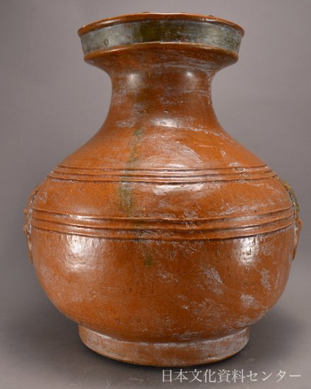 褐釉緑彩の大壺（漢）日本文化資料センター