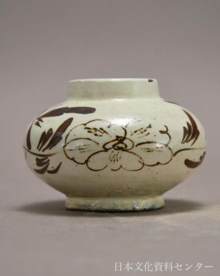 白釉鉄絵草花紋水滴(元時代)