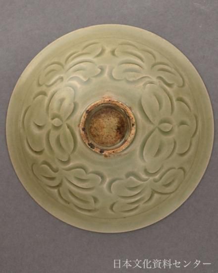 耀州窯青磁の刻花三魚紋碗(北宋の耀州窯)日本文化資料センター 耀州窯青磁の刻花三魚紋碗(北宋の耀州窯)日本文化資料センター
