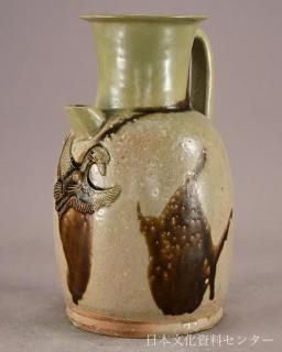 唐代の唐三彩花鳥紋笠椀 唐代の唐三彩花鳥紋笠椀 工芸品