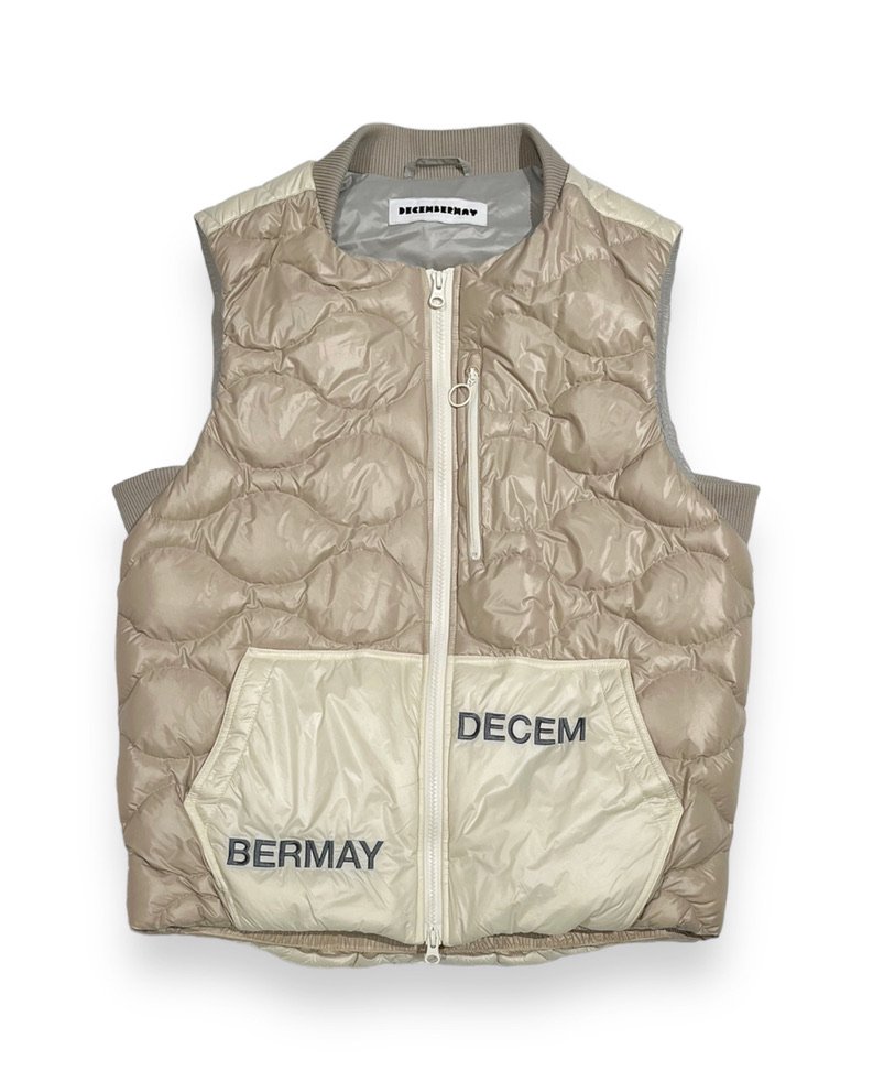 Color scheme quilting down vest / MAN