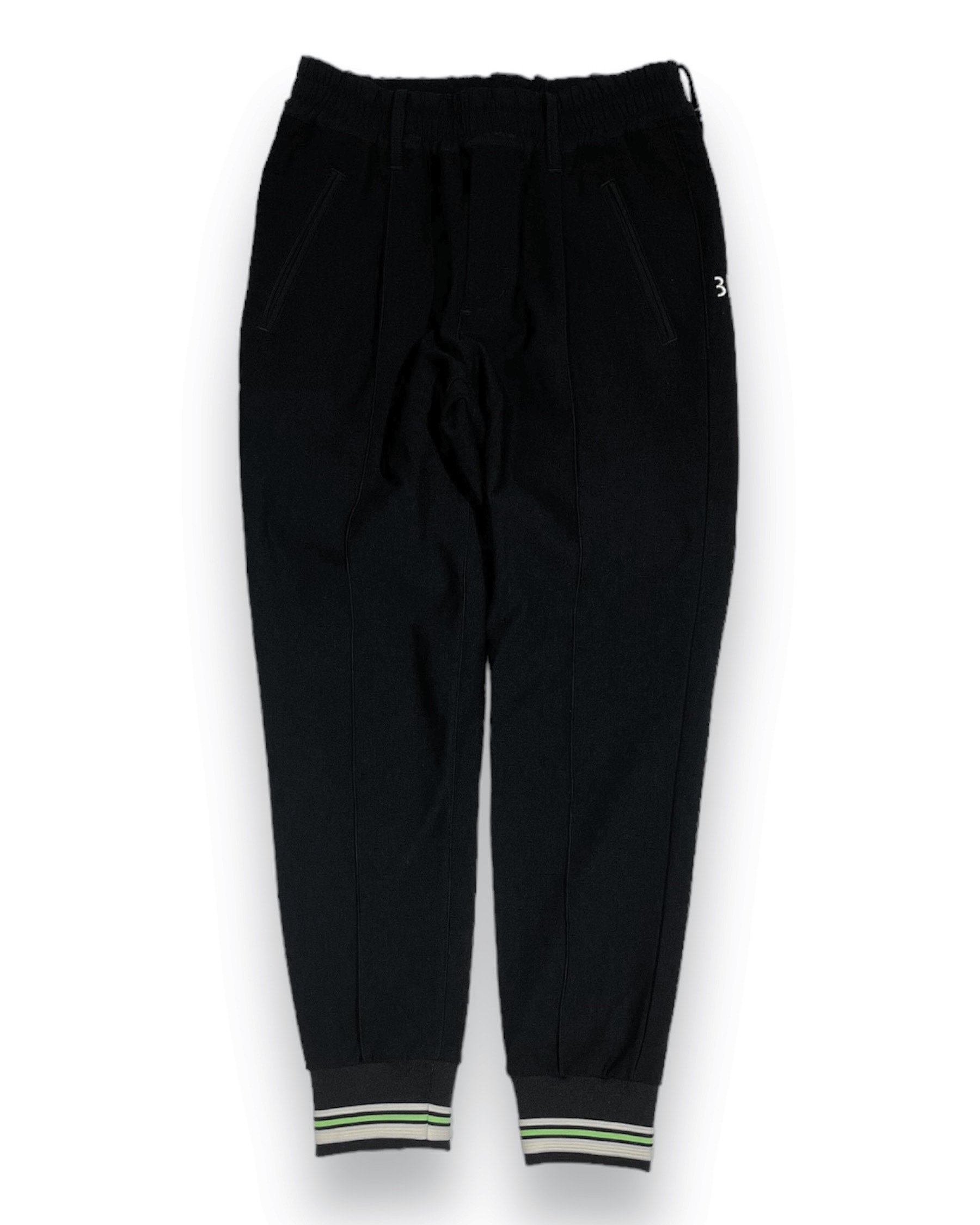 NEWHeat performa Jogger pants / MAN