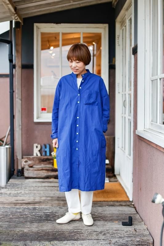 練習用ストーン付きスタンダードワンピース✨シンプルでエレガントなデザイン！ ラッフルフリル付きスタンドカラーシャーリングワンピース