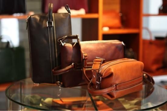 Flathority by Le Bonheur フラソリティ ボストンバッグ