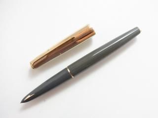 パーカー　Parker 万年筆　入手困難　フランス製　585c ヴィンテージ パーカーParker 万年筆入手困難フランス製585c ヴィンテージ