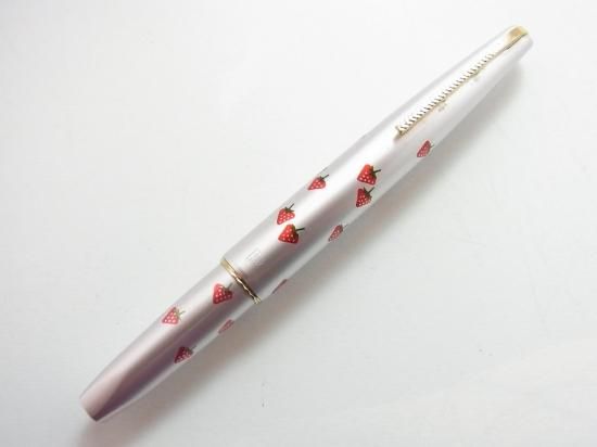 プラチナ ショート万年筆 『苺』 - PEN-LAND(ペンランド)|新品 プラチナ ショート万年筆 『苺』 - PEN-LAND(ペンランド)|新品
