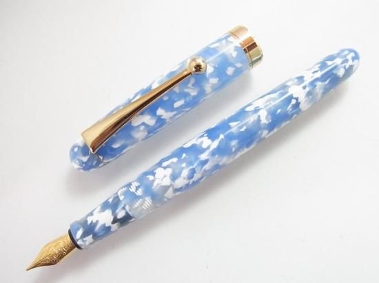 大西製作所 アセテート万年筆 「空とわた雲」 大西製作所 アセテート 空とわた雲 - PEN-LAND(ペンランド)|新品