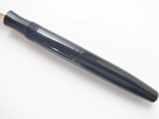 SALE！【MONTBLANC24】深緑のボディ 万年筆 SALE！【MONTBLANC24】深緑のボディ 万年筆