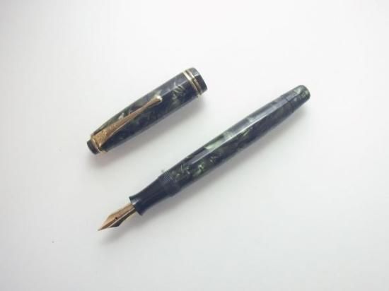 ビンテージ モンブラン233 賢 1/2 グリーンマーブル万年筆
