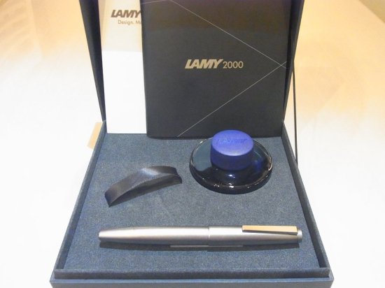 ラミー 2000 50周年スペシャルエディション ブラックアンバー - PEN